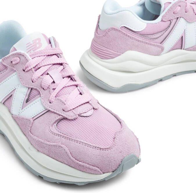 New Balance suede panelling low-top sneakers Pink