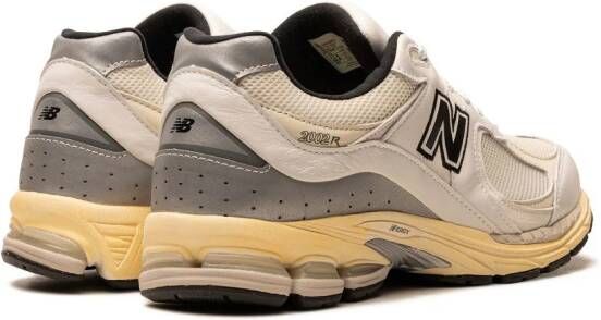 New Balance x thisisneverthat 2002R sneakers White
