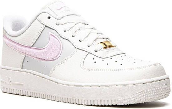 Nike Air Force 1 07 "Summit White Regal Pink" sneakers