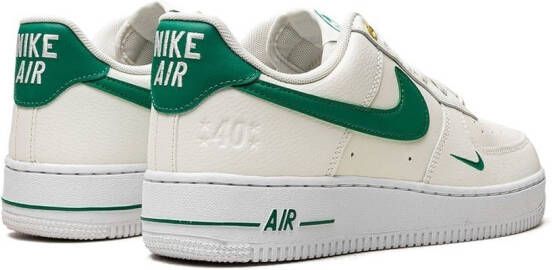 Nike x Huf SB Dunk Low "NYC" sneakers White - Picture 7