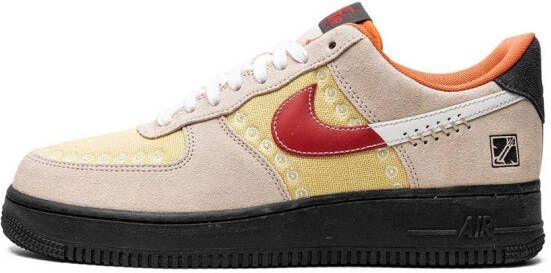 Nike Air Force 1 Low "Somos Familia" sneakers Neutrals