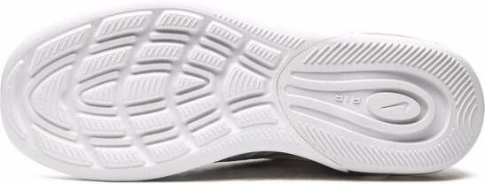 Nike Air Max Axis sneakers White