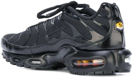 Nike Air Max Plus "Triple Black" sneakers