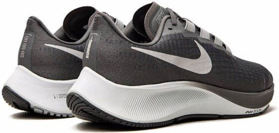 Nike Air Zoom Pegasus 37 "Iron Grey Light Smoke Grey" sneakers