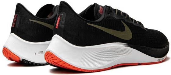Nike Air Zoom Pegasus 37 low-top sneakers Black