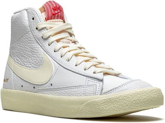 Nike Blazer Mid '77 VNTG EMB "Popcorn" sneakers White