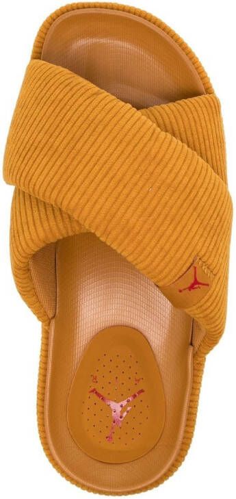 Nike cross-strap sandals Yellow