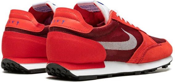 Nike Daybreak Type low-top sneakers Red