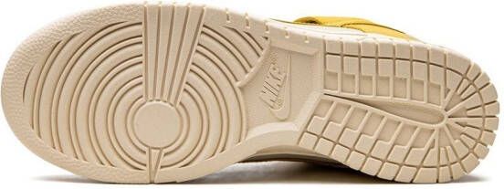 Nike Dunk Low LX "Banana" sneakers Neutrals