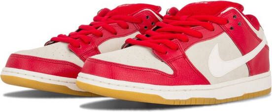 Nike Dunk Low Pro SB "Valentine's Day" sneakers Red