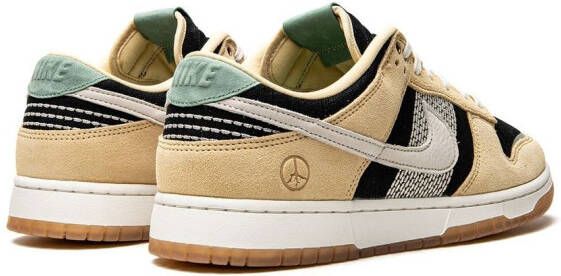 Nike Dunk Low SE "Rooted In Peace" sneakers Neutrals