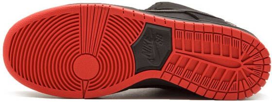 Nike SB Dunk Low TRD QS "Black Pigeon" sneakers