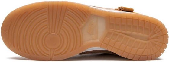 Nike Dunk Low SE "Teddy Bear Praline" sneakers Brown