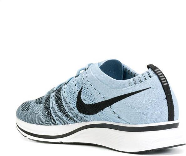 Nike Flyknit low-top sneakers Blue