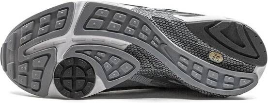 Nike Ghost Racer low-top sneakers Grey