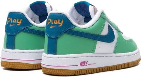 Nike Kids Air Force 1 Low "Play" sneakers Green