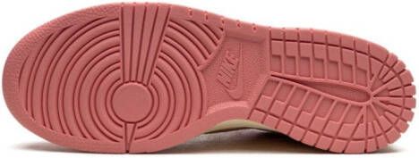 Nike Kids Dunk Low "Strawberry Peach Cream" sneakers Red