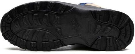 Nike Kids Manoa Leather "Triple Black" boots