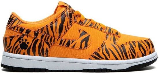 Nike Kids Dunk Low NN PE "Tiger Stripes" sneakers Orange