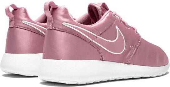 Nike Kids Roshe One sneakers Pink