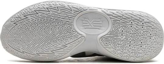 Nike Kyrie 5 Low "White Wolf Grey Black" sneakers