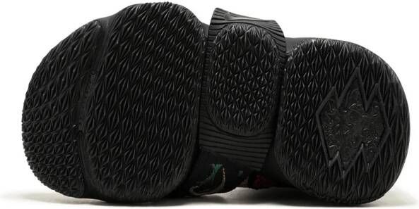 Nike Lebron 15 Lif sneakers Black