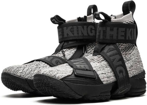 Nike x Kith LeBron 15 Lifestyle "Concrete" sneakers Grey