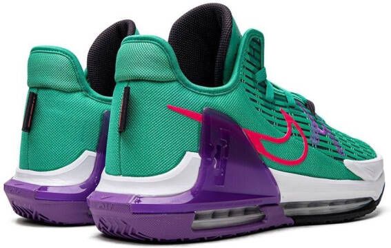 Nike LeBron Witness VI sneakers Green