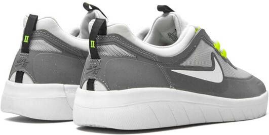 Nike Nyjah Free SB sneakers Grey