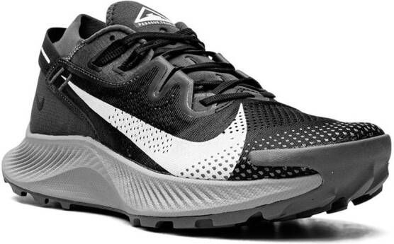 Nike Pegasus Trail 2 "Black Dark Smoke Grey Particle" sneakers