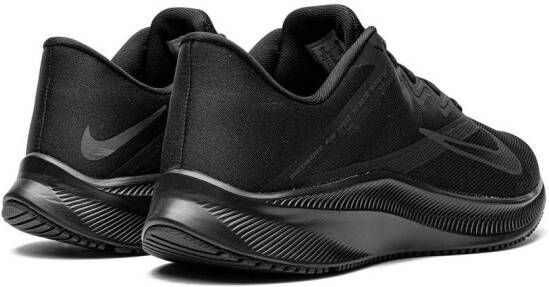 Nike Quest 3 low-top sneakers Black