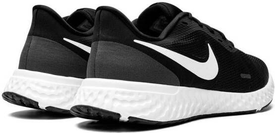 Nike Revolution 5 low-top sneakers Black