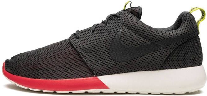 Nike Roshe Run low-top sneakers Black