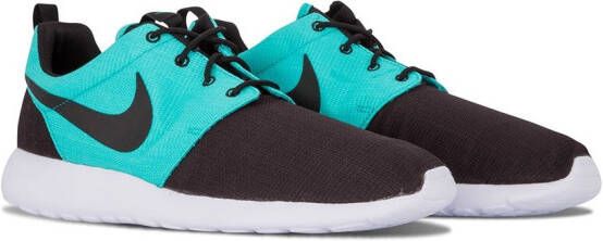 Nike Rosherun low-top sneakers Black