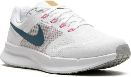 Nike Run Swift 3 "White Aqua Pink" sneakers