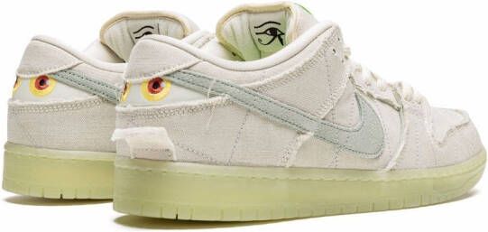 Nike SB Dunk Low "Mummy" sneakers Neutrals