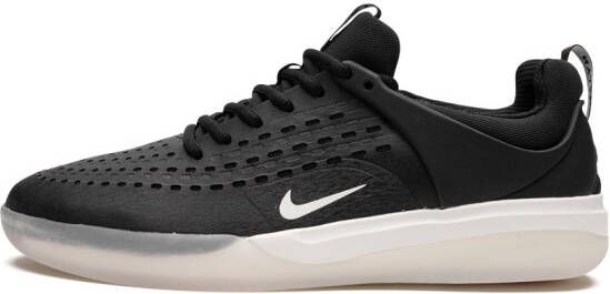 Nike SB Nyjah 3 low-top sneakers Black