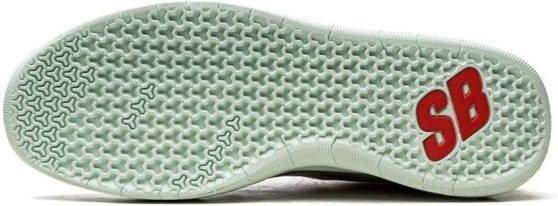 Nike Nyjah Free 2 SB "White Barely Green" sneakers