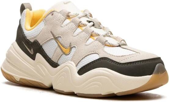 Nike Tech Hera "Coconut Milk" sneakers Neutrals