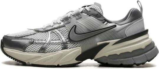 Nike V2K Run "Pure Platinum Wolf Grey" sneakers