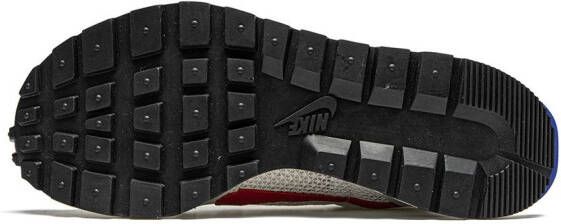 Nike x sacai VaporWaffle "Sport Fuchsia" sneakers Grey