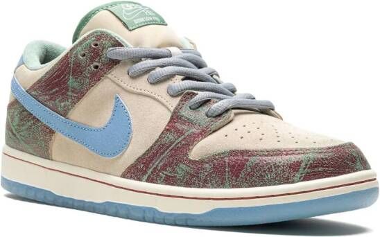 Nike x Crenshaw Skate Club SB Dunk Low sneakers Neutrals