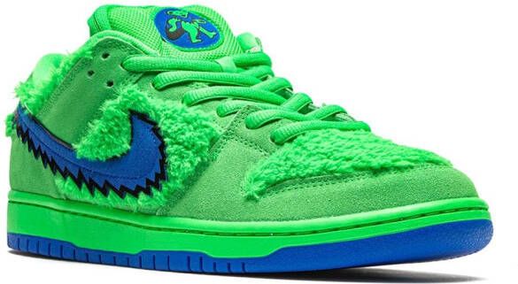 Nike x Grateful Dead SB Dunk Low "Green Bear" sneakers