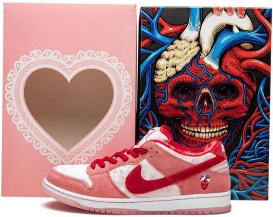 Nike x StrangeLove Skateboards SB Dunk Low "Special Box" sneakers Red