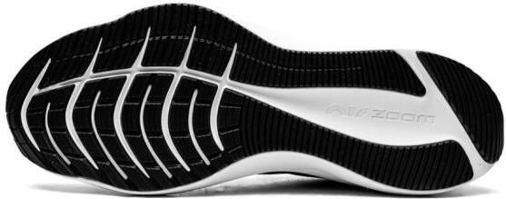 Nike Winflo 7 low-top sneakers Black