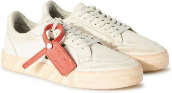 Off-White Low Vulcanized distressed sneakers Neutrals