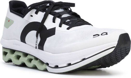 On Running cloudboom echo trainers White