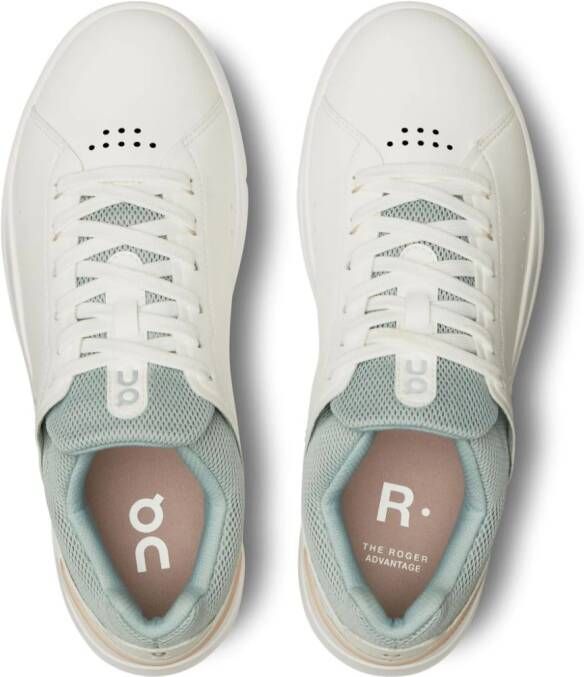 On Running The Roger Advantage sneakers White