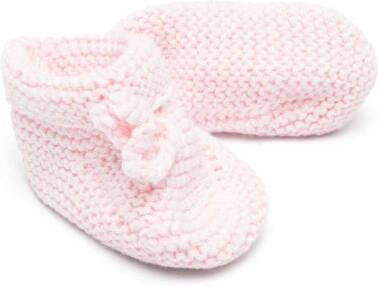 Patachou crochet-knit knot-detail crib shoes Pink