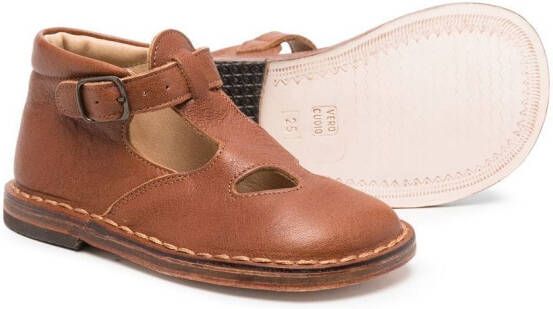 Pèpè closed-toe leather sandals Brown
